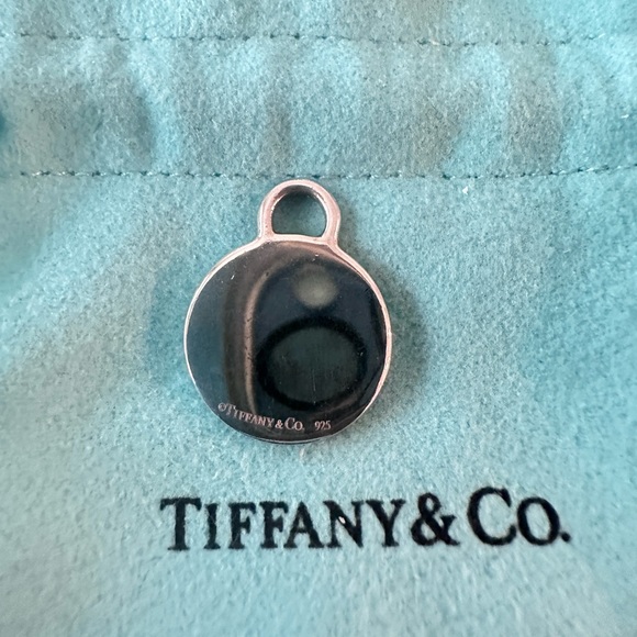 Authentic Tiffany and Co TCO round pink enamel charm - Picture 4 of 5